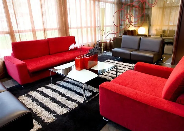 Savhotel Fiera Otel Bolonya