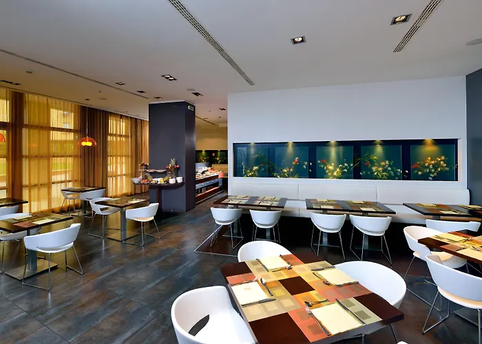 Savhotel Fiera 4* ボローニャ